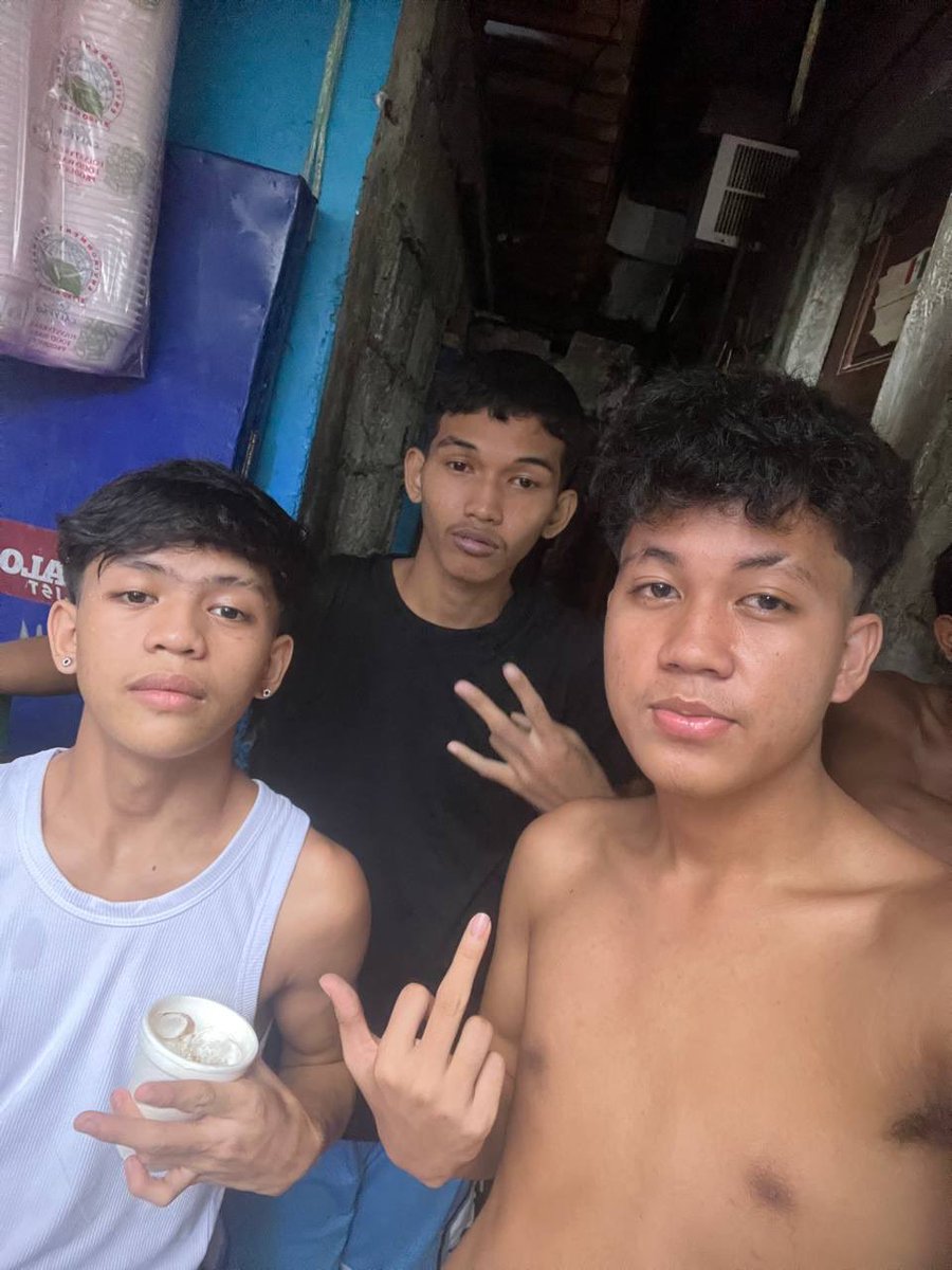 offgriccc's tweet photo. choose one💦 https://t.co/fNciiedC03
