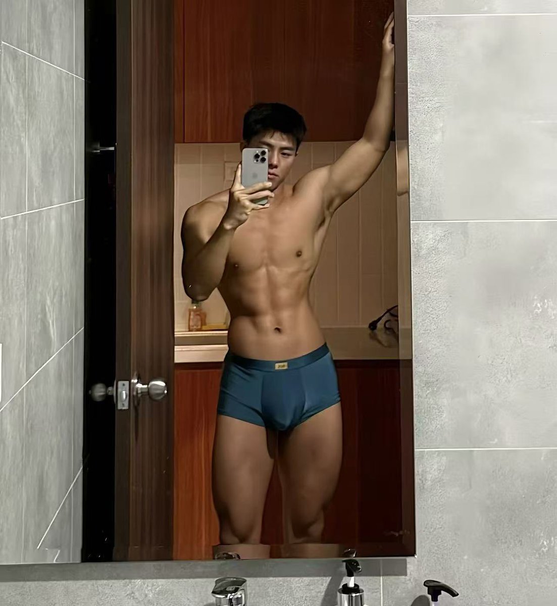 HeidiFisch70248's tweet photo. #烟台同志
#烟台养生SPA
#烟台男技师
#烟台荷尔蒙
#烟台1069
#烟台口活
#烟台💪男 https://t.co/tZvGn0Uste
