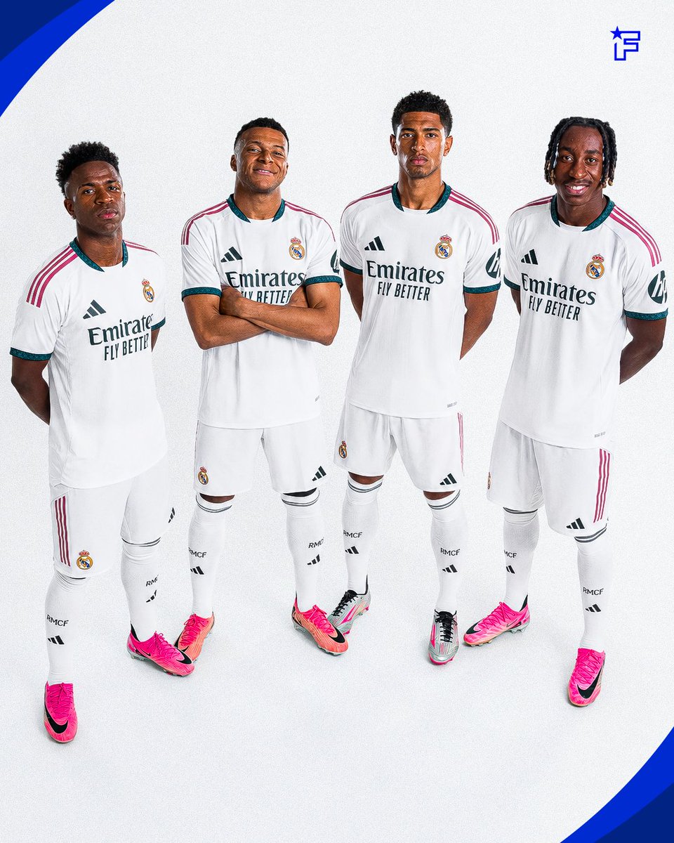 footmercato's tweet photo. Avec les probables recrues, plusieurs clubs pourraient afficher de sacrés quatuors offensifs sur le papier. 👀4⃣

Lequel de ces quatuors vous séduit le plus ⁉️ https://t.co/xXoTo3C0du