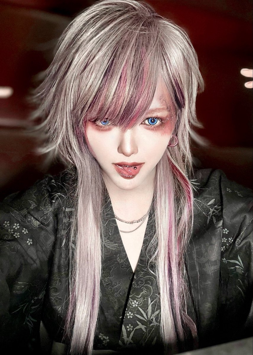 yuga_shellmy's tweet photo. 俺様の夏はもう終わり。あざした
V系なんでもう家から出ません https://t.co/f2ClqPzeF9