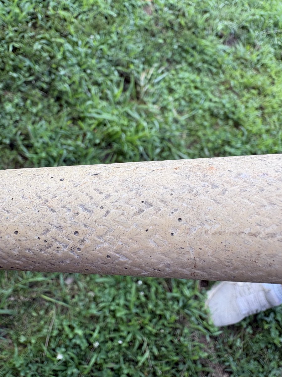 BigCoachD67's tweet photo. 🙋‍♂️🙋‍♂️🙋‍♂️ Anyone remember these grips from their childhood? I found this in the back of dad’s shed, I used this in little league waaaayyy back when. 
Dipped? Painted on? 🤷‍♂️🤷‍♂️ It’s a @sluggernation. And hard! 💪⚾️⚾️⚾️ https://t.co/heAMMV9n0D