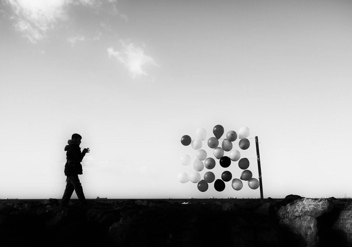 NiyalAkmanalp's tweet photo. #streetphotography #streetphoto #bnwphotography #photography #blackandwhite #womenstreetphotographers #noiretblanc #Monochrome #phojournalism #bnwphotography #SPICollective #lensculturestreets https://t.co/saJoESGO5N