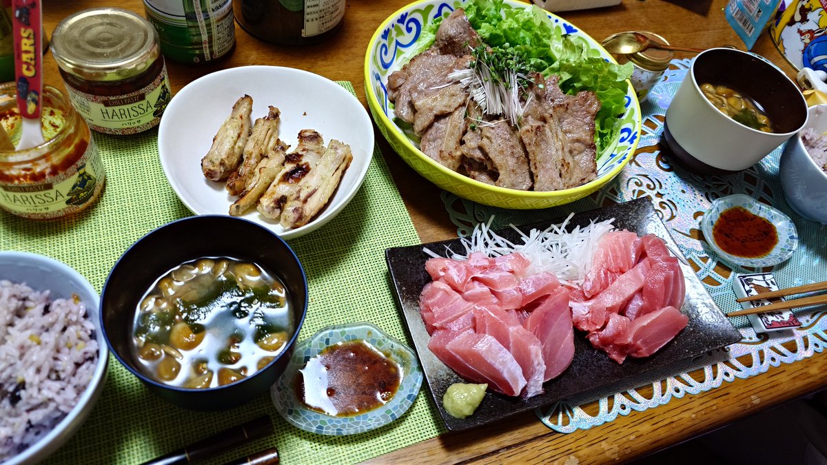 santa722's tweet photo. これだけ食べるものあったら今日カレー作るわけにいかなかった
おいしかった😋 https://t.co/DheASYmDmL