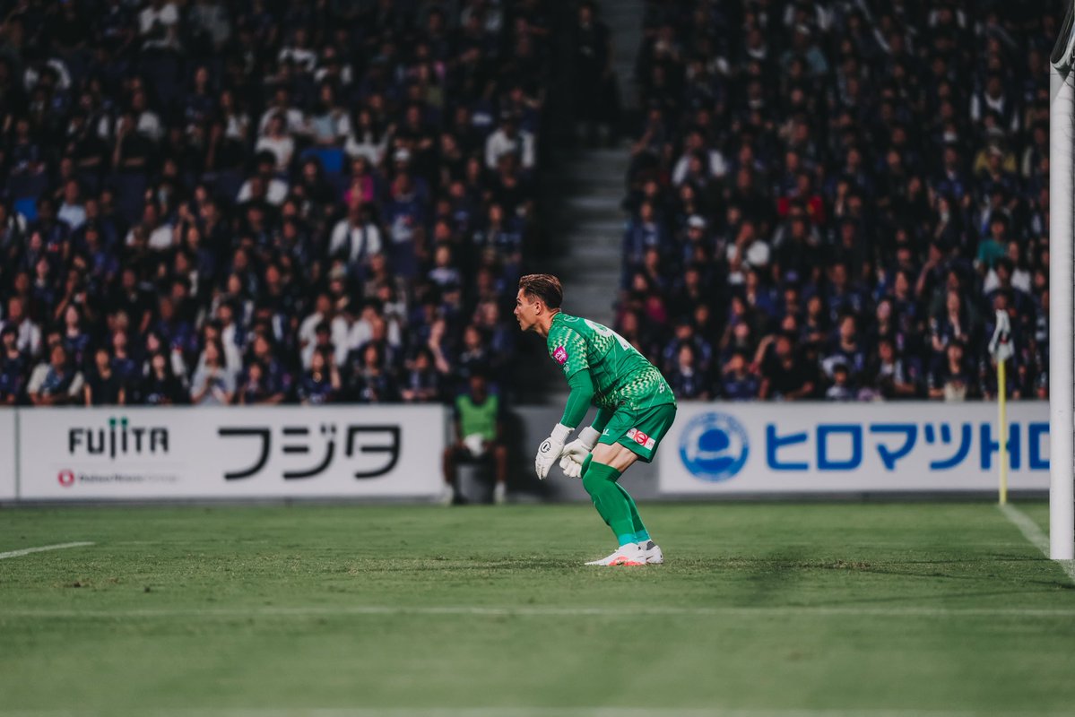 isseiouchi0908's tweet photo. 開幕戦での勝利最高でした✨
サポーターの方々の応援も、スタジアムの雰囲気も最高すぎました💜 https://t.co/XmjrVjY1TN