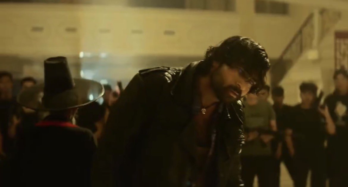 Ak_TheMan's tweet photo. System Wrong or Correct naaku Telidhu, But Veedu @IAmVarunTej Maatram Maamulodu Kaadu raaa Babu, Mental Naakoduku 🙏🙏🔥🔥…. https://t.co/pknmbtiCKX