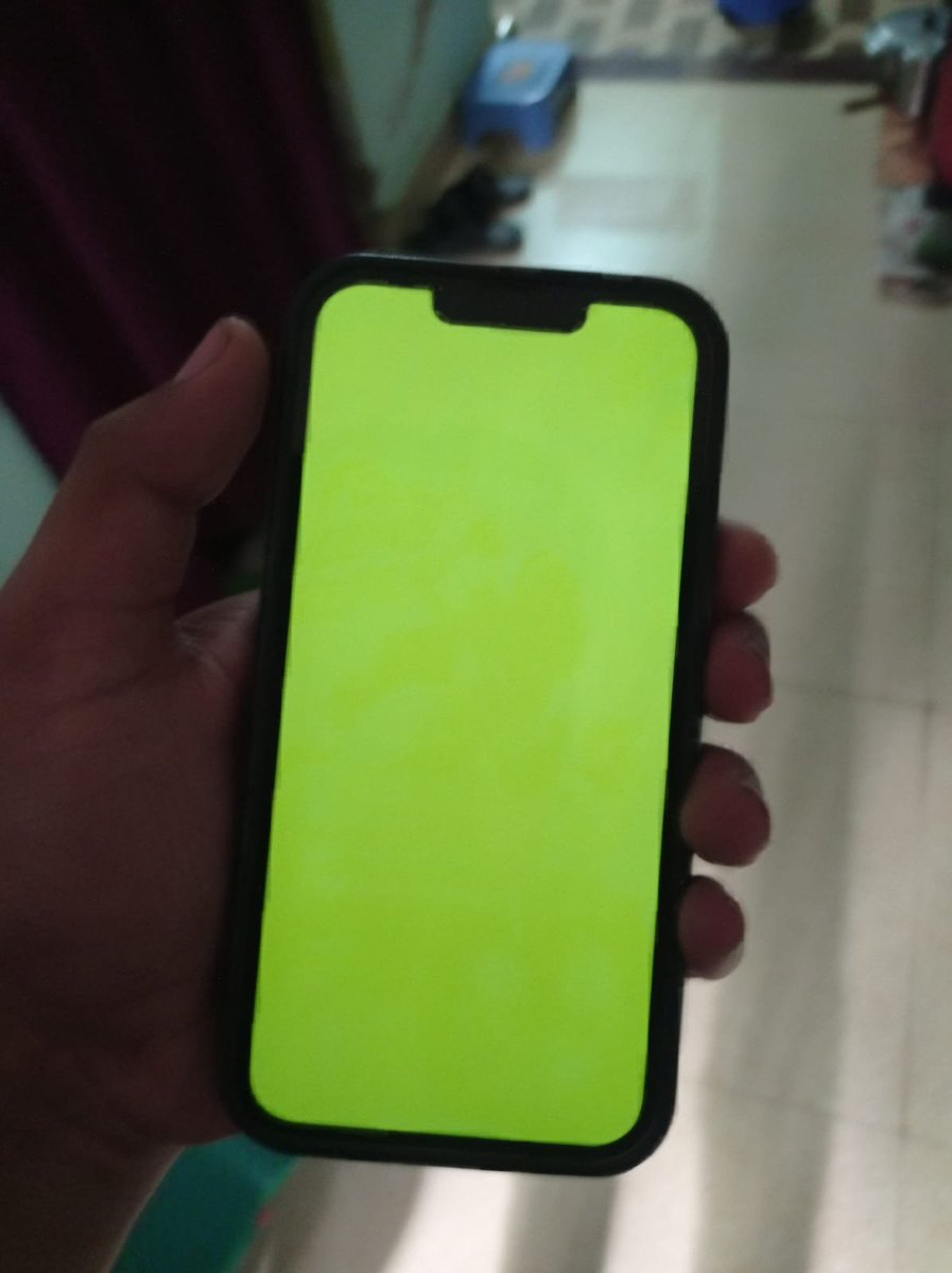 dryodh's tweet photo. @AppleSupport Thank you so much My iphone 13 got Green screen issue while normal use its out of warrenty , i am a student and i have no 25k INR to replace the display this too happened between my preUniversity Exams and had to leave for my  collage on tuesday which is in shahdol https://t.co/CmlvRKWOYt