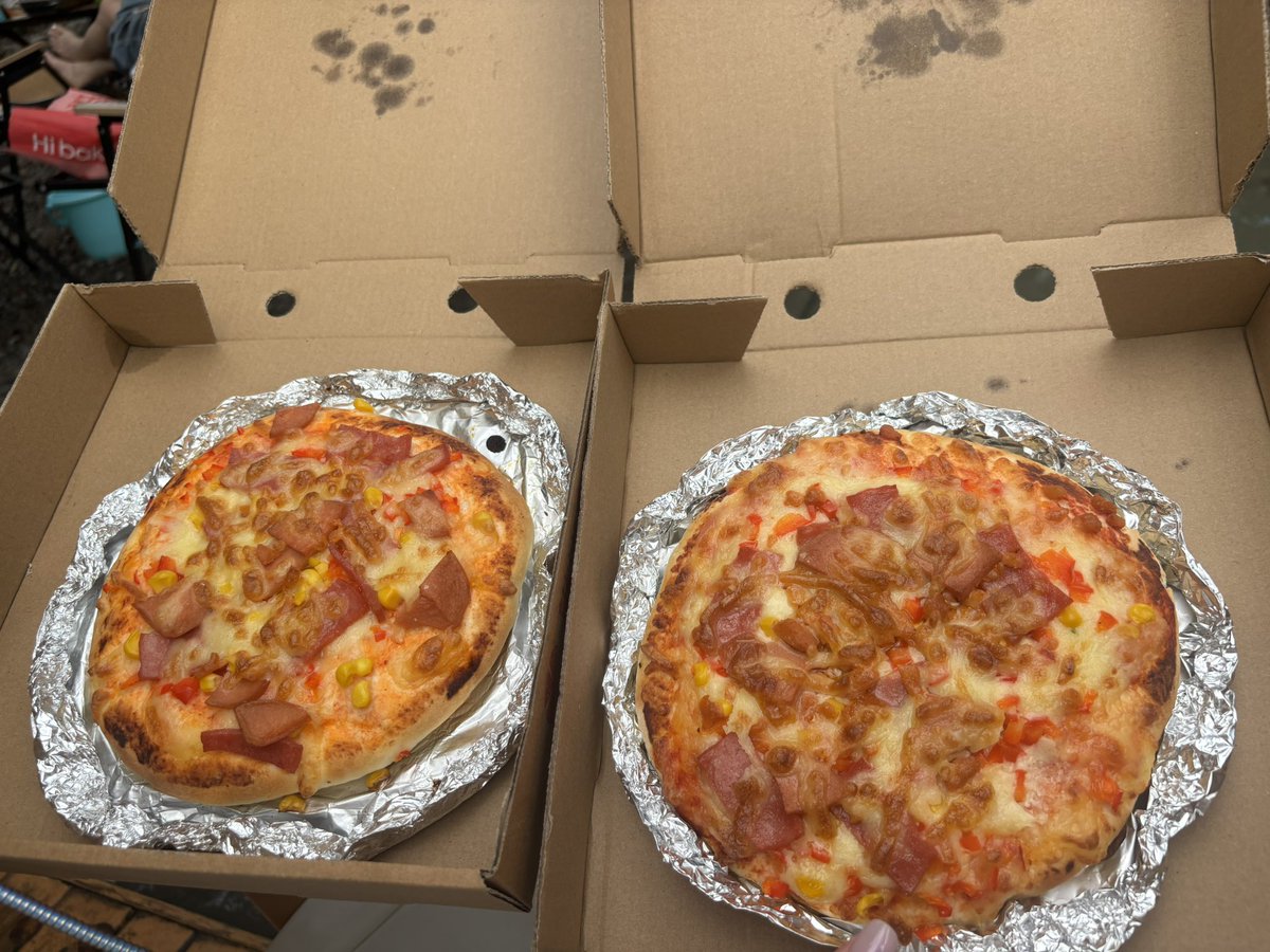 VAVOVUV's tweet photo. 🍕🍕🍕 https://t.co/TUhA7AkenK