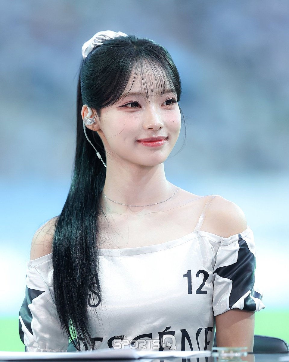 sportsqnews's tweet photo. [#포토Q] 260809 ‘원이’ 쿠팡플레이 시리즈 AT마드리드-맨시티

📌https://t.co/WkA4UvPtQk

#원이 #WONI
#RESCENE #리센느
#쿠팡플레이 https://t.co/PkkhuLGj4u