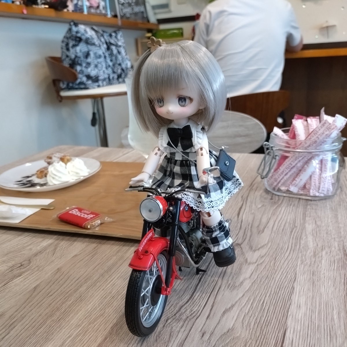 RZR83439229's tweet photo. 本日も遊んで下さいました皆様、新たにフォロー下さいました皆様、お付き合い下さいましたマスター、ありがとうございました🙇
またお会いする日までお元気で✌♪
#DollcafeTwinkleStars
#TSsPhoto https://t.co/4Tuzu7asz6