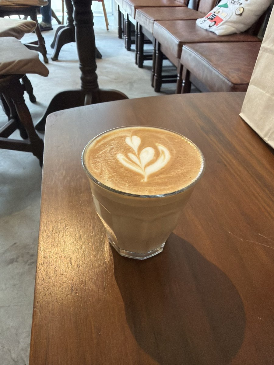 kira11877's tweet photo. 合流する前もNOAM Coffeeでエスプレッソ、解散後も西成ホルモン レディゴーでホルモン食べて西成満喫🍻
まさかのNOAM Coffeeは今日オープンでした🥺
#コーヒー #珈琲 https://t.co/iRQo9Lrt7U