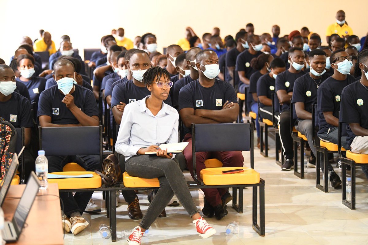 vincent250102's tweet photo. Turwanye ibiyobyabwenge biri kwangiza abanyarwanda by'umwihariko urubyiruko.
Together we can.
@RNPSpokesperson
@RyvcpKamonyi
@KubanaRichard
@onduhungirehe
@miniyouth https://t.co/civmM4Ay6o