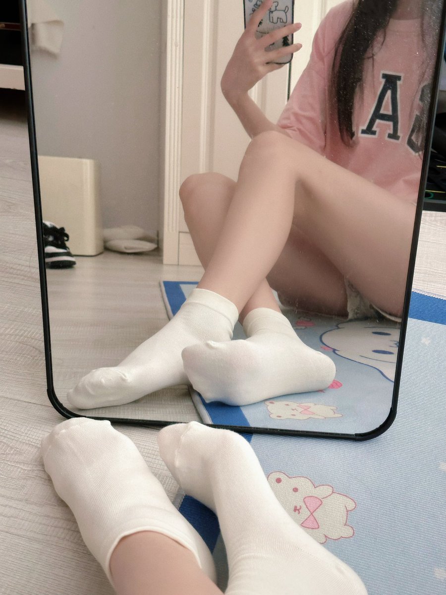 Jigsnic21's tweet photo. 怎么都是人机  X有素质的真人呢 https://t.co/LgButRd4ON