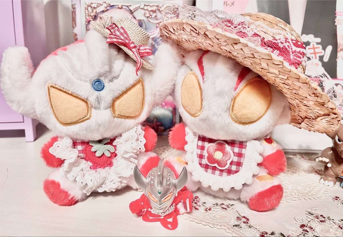 SPAM_o6's tweet photo. 池袋には可愛いアイテムがいっぱいあった🍒🍓

☀️🍉バカンス一門👒　

🧑‍🍳パティシエヒカリメビウス🫐🍒 https://t.co/pGgCtr1p9C