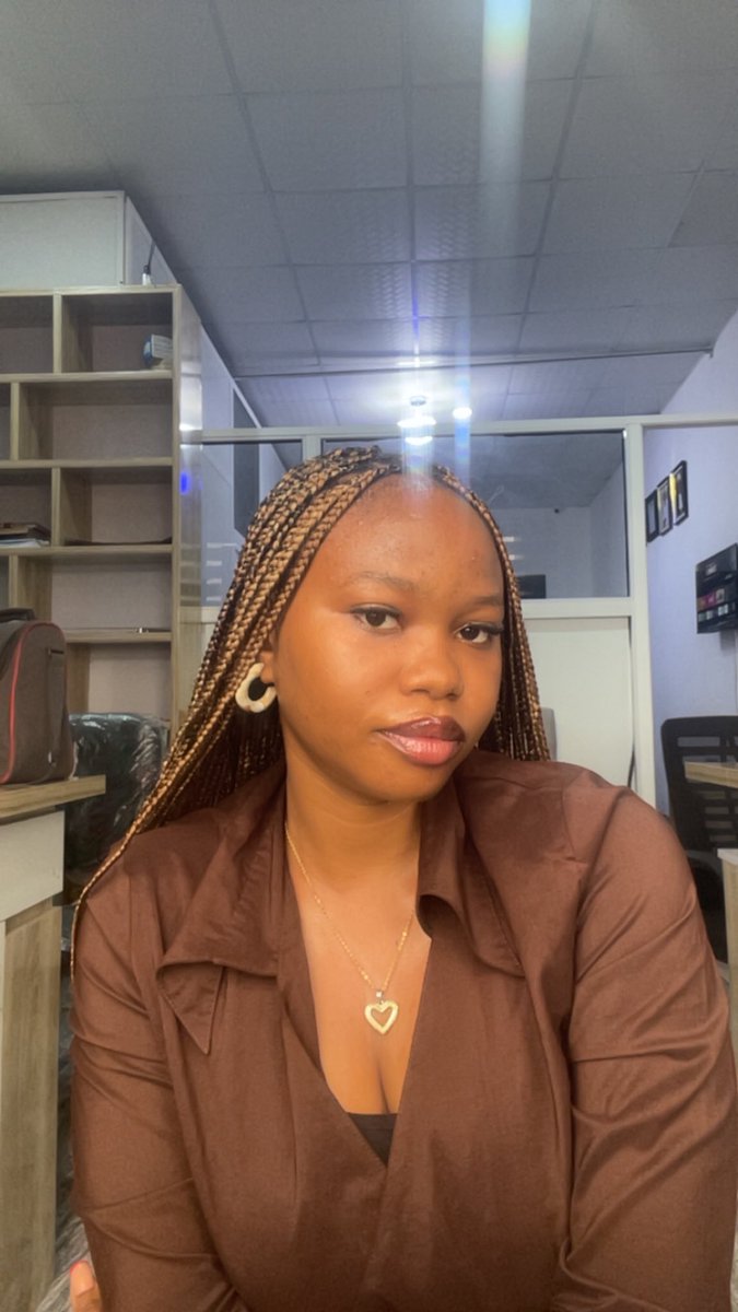 Jojophinee's tweet photo. POV: You decided to intern. https://t.co/cCUAXRSvvL
