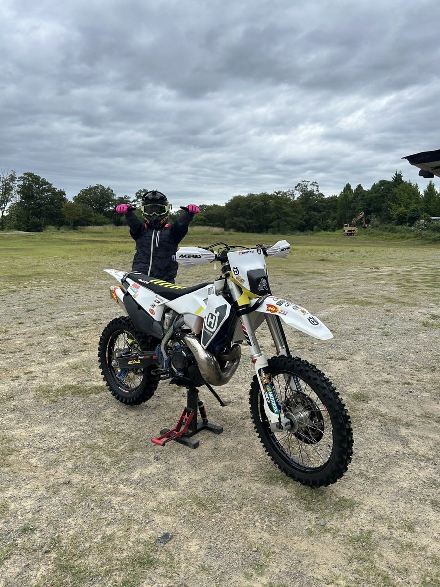 ChevyBaby6's tweet photo. 約3か月ぶりのテージャスでのライド！
楽しぃ〜〜〜
汗だくになったんで、午前中で終わったのは内緒です。 https://t.co/0two0auucK