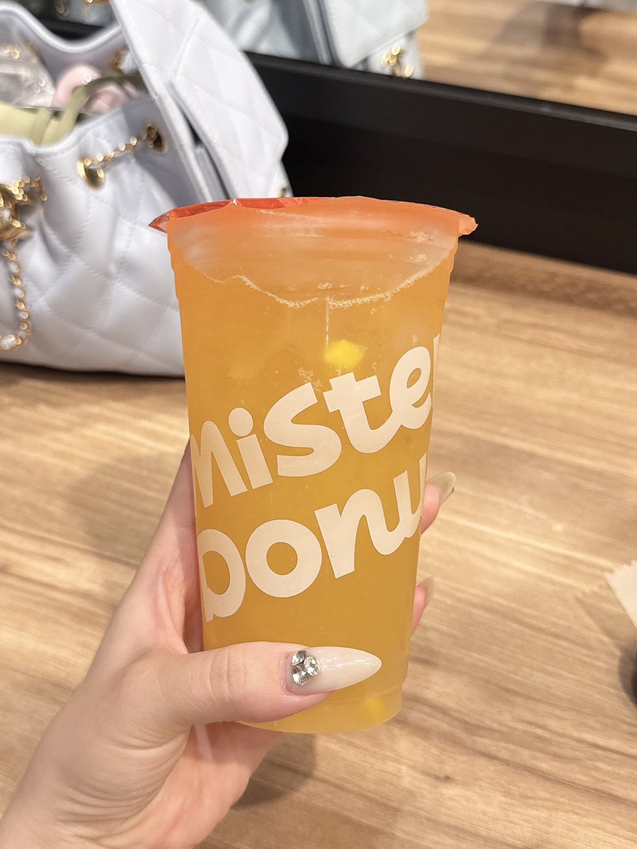 mochi__cosme's tweet photo. ミスド行ったら絶対これ飲んで。もちもちサッパリでゴンチャ超えてる。しかも188㌍。 https://t.co/O67dLwshgY
