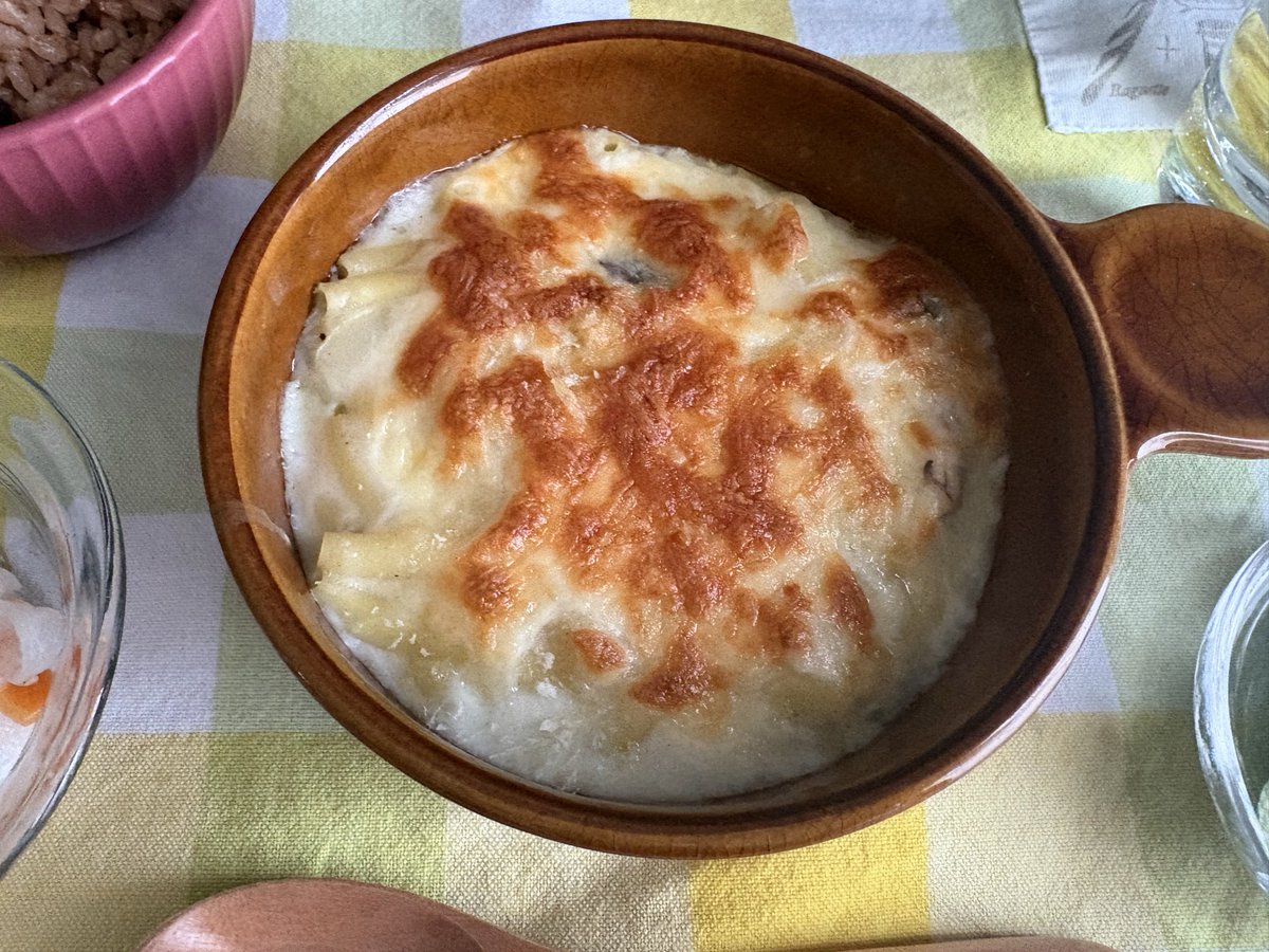 nyancyu046's tweet photo. 暑いのにグラタン😋
チーズ好き🧀
牛乳買うと使いきれなくてだいたいこれになる😆 https://t.co/hHVyogn0iF
