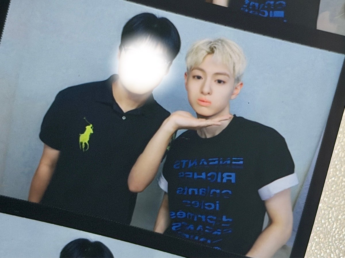 numerouus's tweet photo. 넌 내가 좋아하는 것 중 제일 좋아하는 거 ♡ https://t.co/0AY9hVQowV