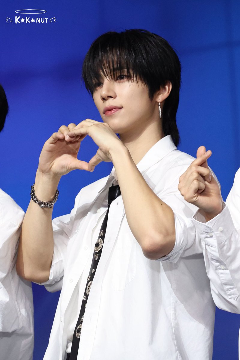 kokonut_kk's tweet photo. 260809 sbs

#NEXZ #넥스지
#소건 #SOGEON #ソゴン https://t.co/d8tZXHtS0L
