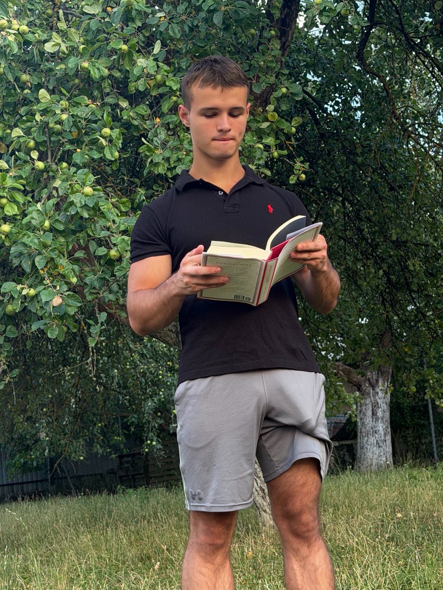 ___dragons48's tweet photo. "Trading flashcards for photo shoots—and honestly, both require dedication. 📸📚" https://t.co/D9lvl7l9wi