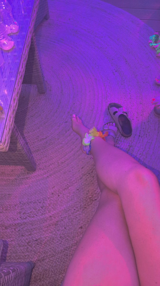 QueenCestelle's tweet photo. Caught you staring at the legs again… good https://t.co/RUwHHZw9qs