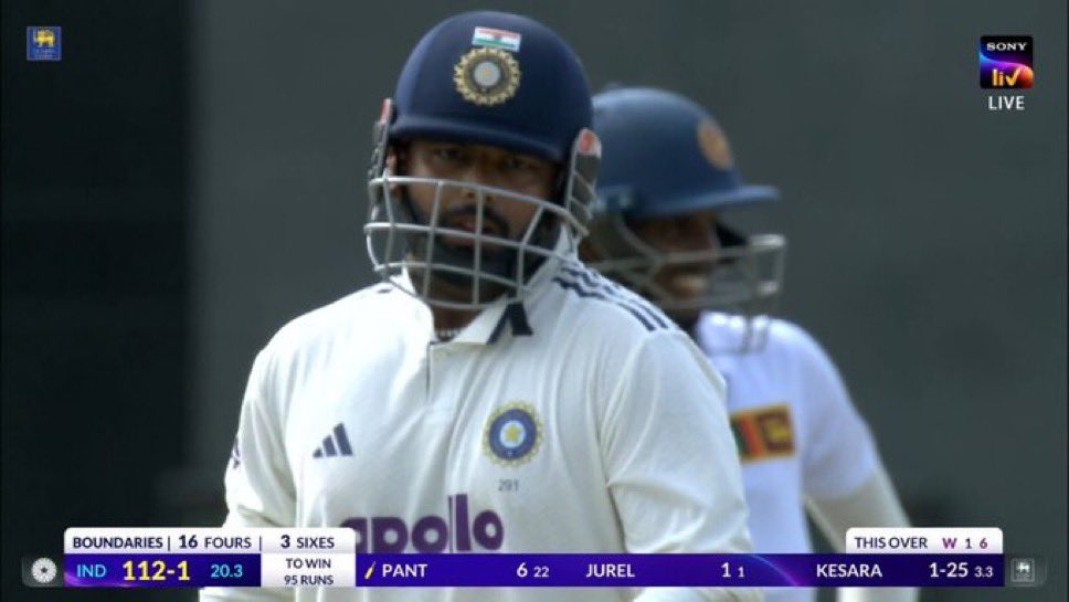 _spideyyy17's tweet photo. First six 😭🙏 !! 

- Ball goes out of the park 😋🔥

- I think He should play more longer and should focus on playing more balls 

[ Ind vs Sri Lanka ] [ Rishabh Pant ] https://t.co/DntObXihqT