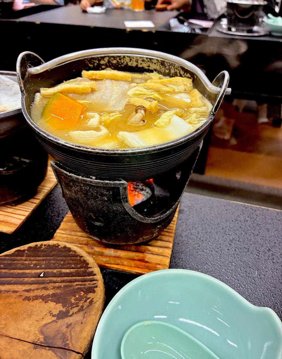 gochestni_gowas's tweet photo. ドキッ麻雀打ちだらけの社員旅行 https://t.co/X5S6Lw1W4b
