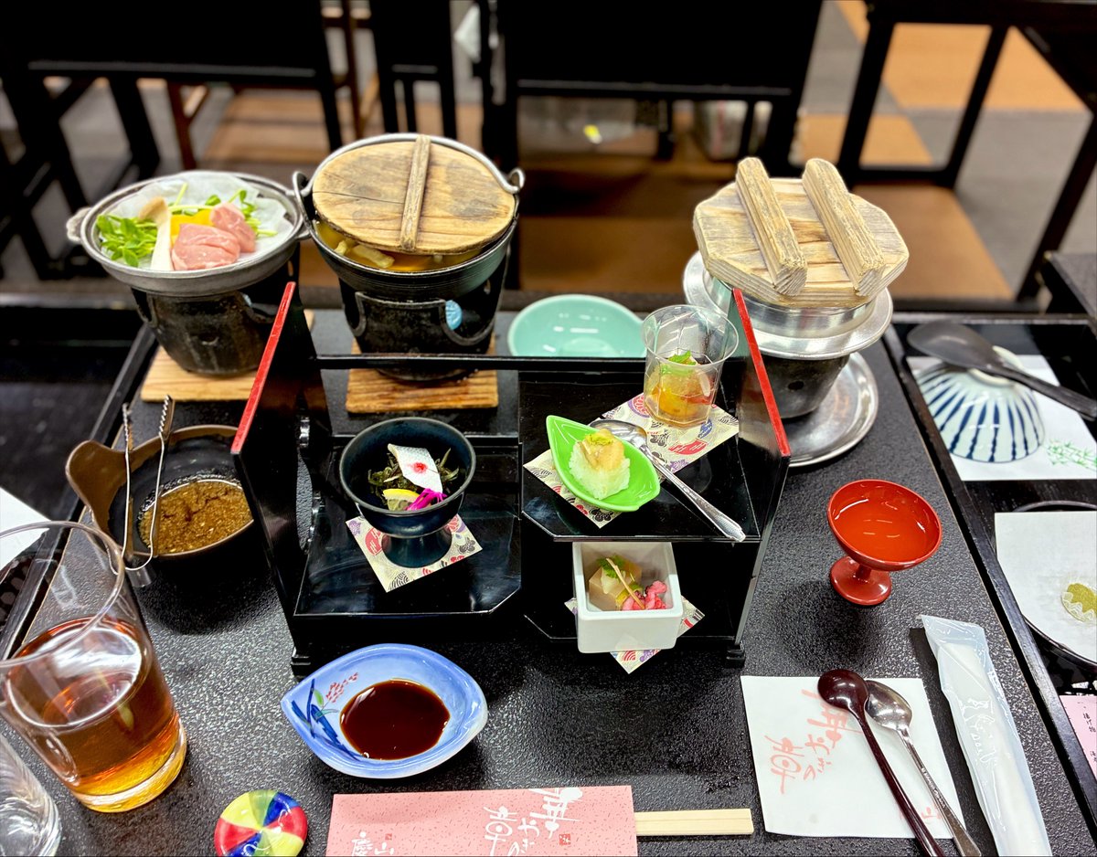 gochestni_gowas's tweet photo. ドキッ麻雀打ちだらけの社員旅行 https://t.co/X5S6Lw1W4b