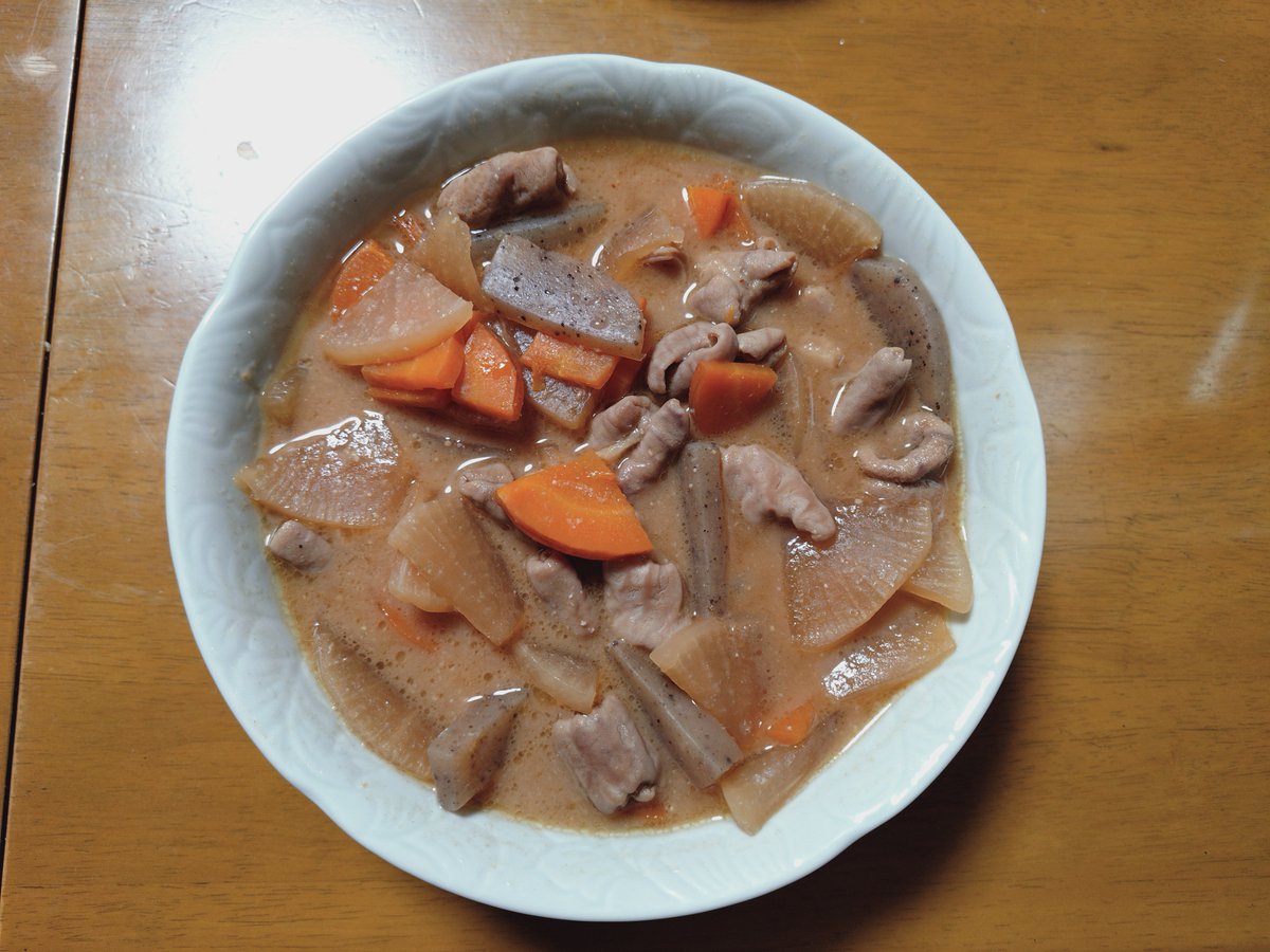 v150p1603's tweet photo. 本日はもつ煮
ちょっと濃すぎたかも🙃 https://t.co/G4W6HGMtHP