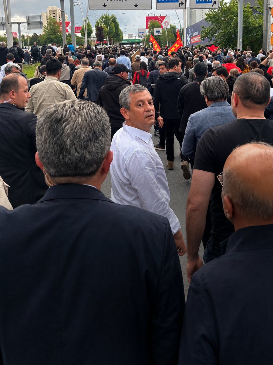 eyupsabriby's tweet photo. Millet sizden neyi talep ediyorsa onun peşinden gidin, yoksa arkanızdan gelen olmayacak. https://t.co/HrbWwVaL5i