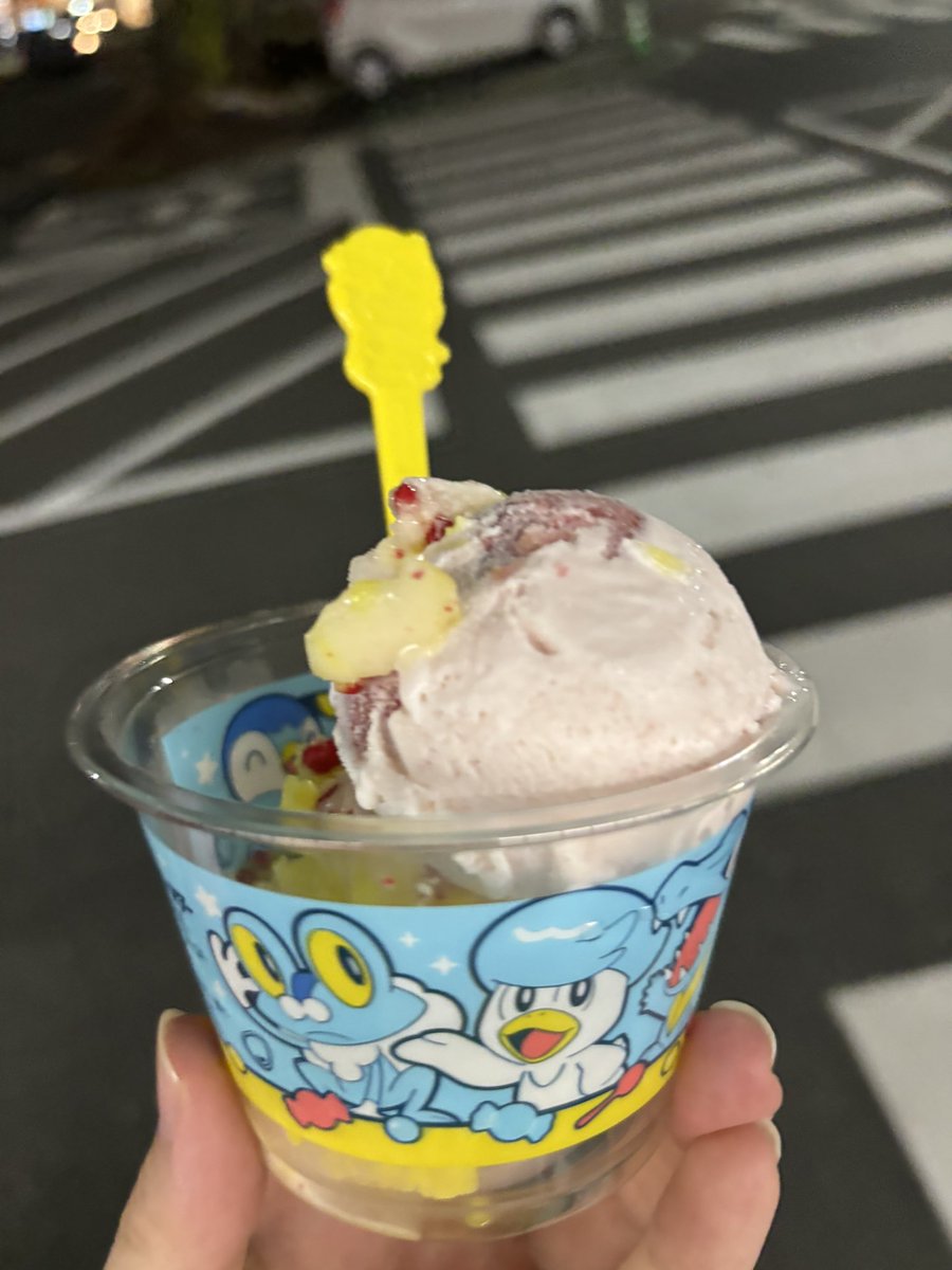 tasyuminatoco's tweet photo. みずタイプのカップにくさタイプのスプーン、これ、サレンダーです https://t.co/locUYEynNz