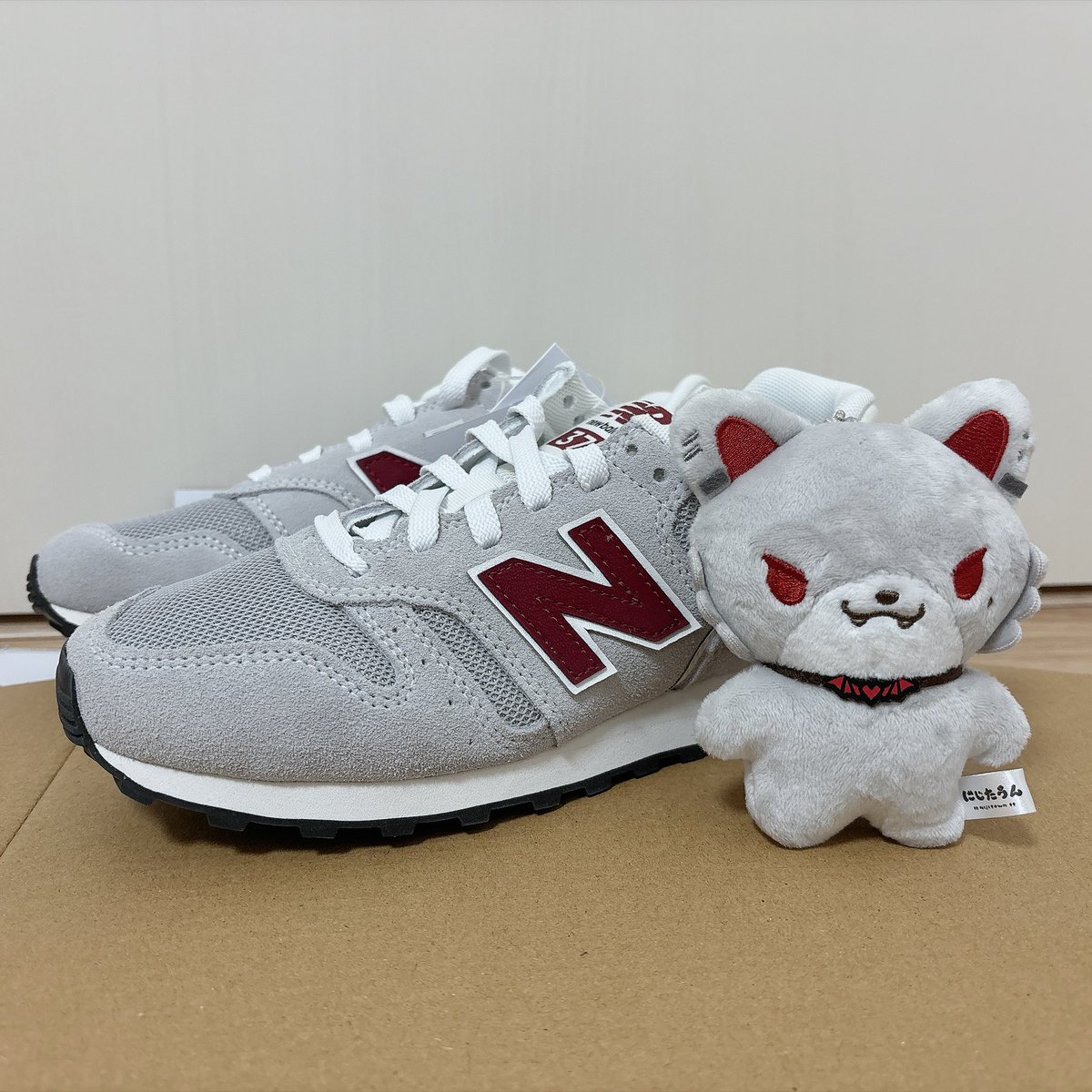 i_uniii's tweet photo. くずたうん似のスニーカーを手に入れた🙌
さすがに一目惚れ👏😊💕 https://t.co/JXh7Xfeent