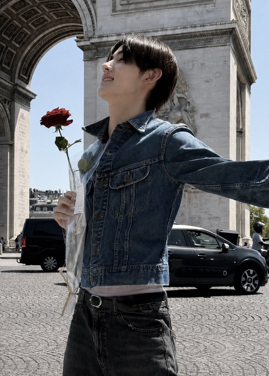 coertisify's tweet photo. SEONGHYEON IN PARIS NEVER ENDING AGENDA https://t.co/8S2etHxt4k