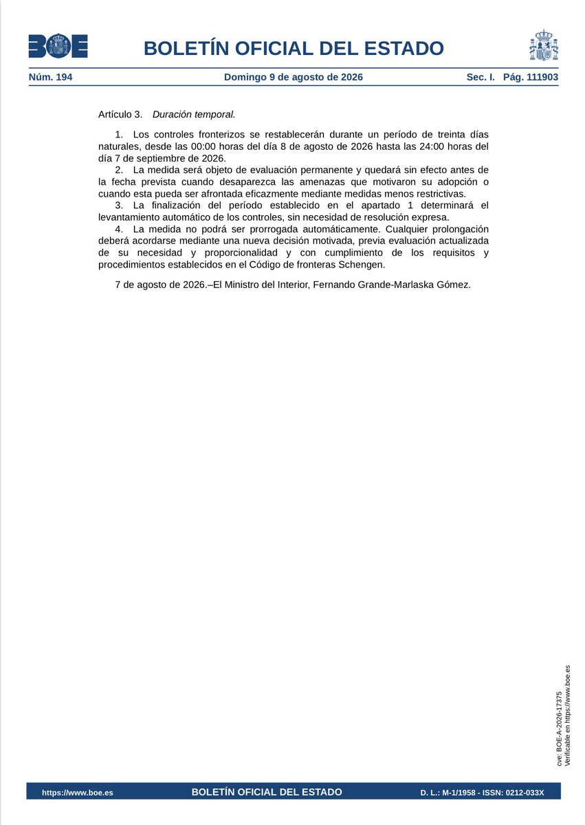 elequidistante's tweet photo. Publicada en el BOE la Orden INT/846/2026, la de los controles a cualquiera que llegue a España en avión o en barco desde Italia, sea español, italiano o de donde sea, hasta el 7 de septiembre.

También llamada la “Orden que era ilegal” o la “Orden Pataleta”.

En el BOE dice que los desplazamientos que llegan desde Italia son “una amenaza grave, real y actual para el orden público y la seguridad interior”, que generan “una presión sustancial” sobre las unidades de extranjería y los recursos de acogida, y que por esas rutas se trafica con seres humanos y se falsifica documentación, “incluida la amenaza terrorista”.

Dicho por cualquier otro, eso es discurso de odio. 

Tomamos nota.