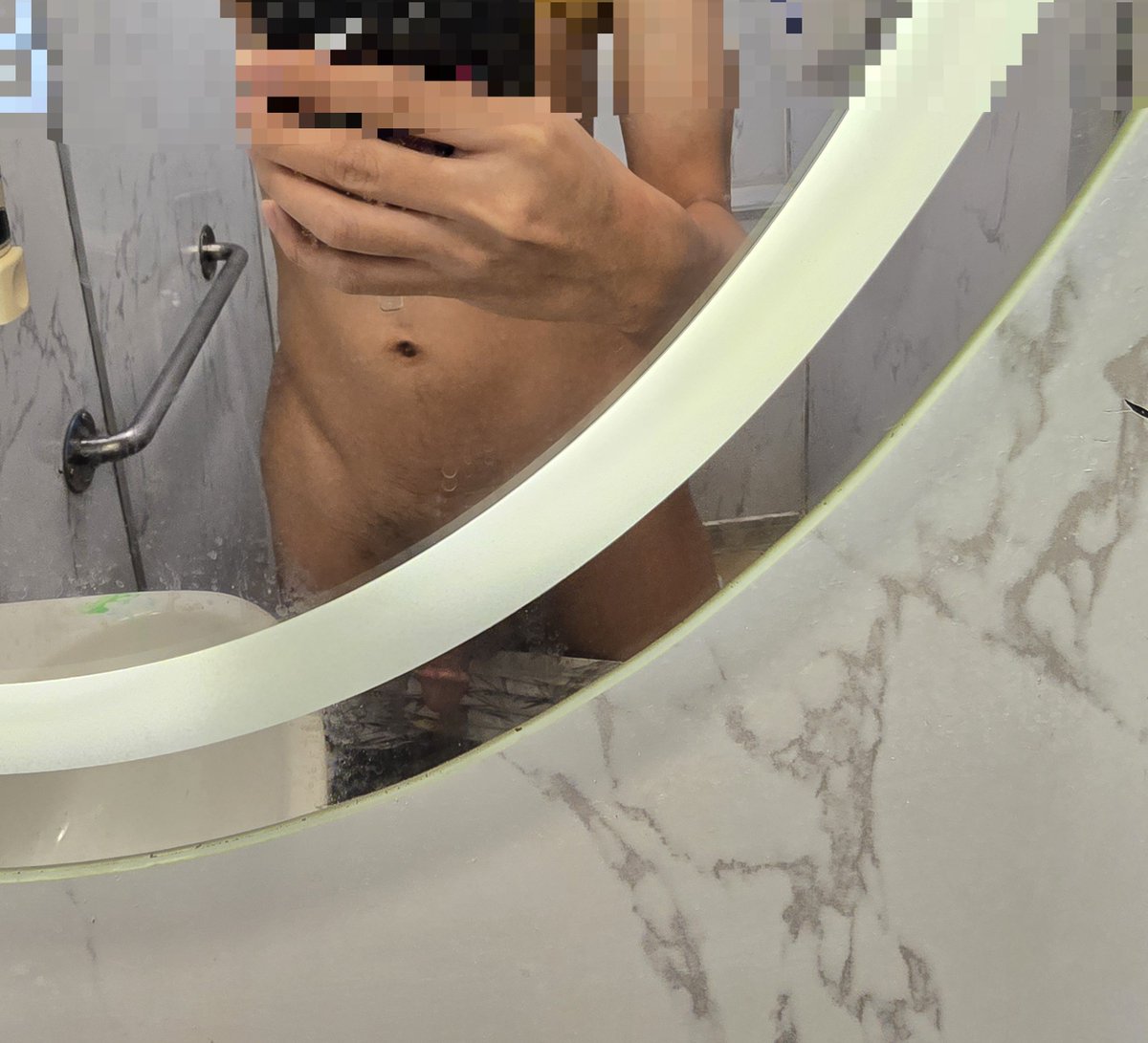 AfterDark_BBtk's tweet photo. 👀 https://t.co/B2bRGtDXGs