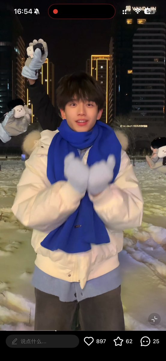 BestGayAi's tweet photo. 粉丝投稿要看的抖音网红：windows 小红书叫：豌豆大王。奶狗弟弟说不定床上很猛。#ai #nsfw #抖音网红 #帅哥 https://t.co/TB2L7Scxwc