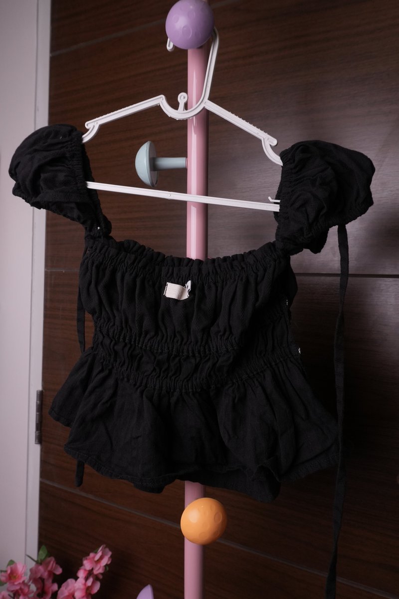 Choiinkorea's tweet photo. Theramin Jenna top ไซส์S 70บาท ค่าส่ง30
 #ส่งต่อ #ส่งต่อเสื้อผ้า #ส่งต่อสกินเเคร์ #เสื้อผ้ามือ2 #ส่งต่อเสื้อผ้ามือสอง https://t.co/lly5JbS1YX
