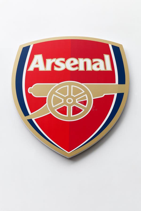 KDCGlobal_'s tweet photo. ARSENAL FANS HEAR ME OUT!!!!!!!!

I know you’ve missed on Vinicius BUT THIS GUY can slot in that LEFT WING and do just as much damages!

TAG YOUR BIGGEST CREATORS AND CLUBS AND ASKED TO PUSH FOR THIS TRANSFER 🔥🔥🔥 https://t.co/UeSePsLhV6