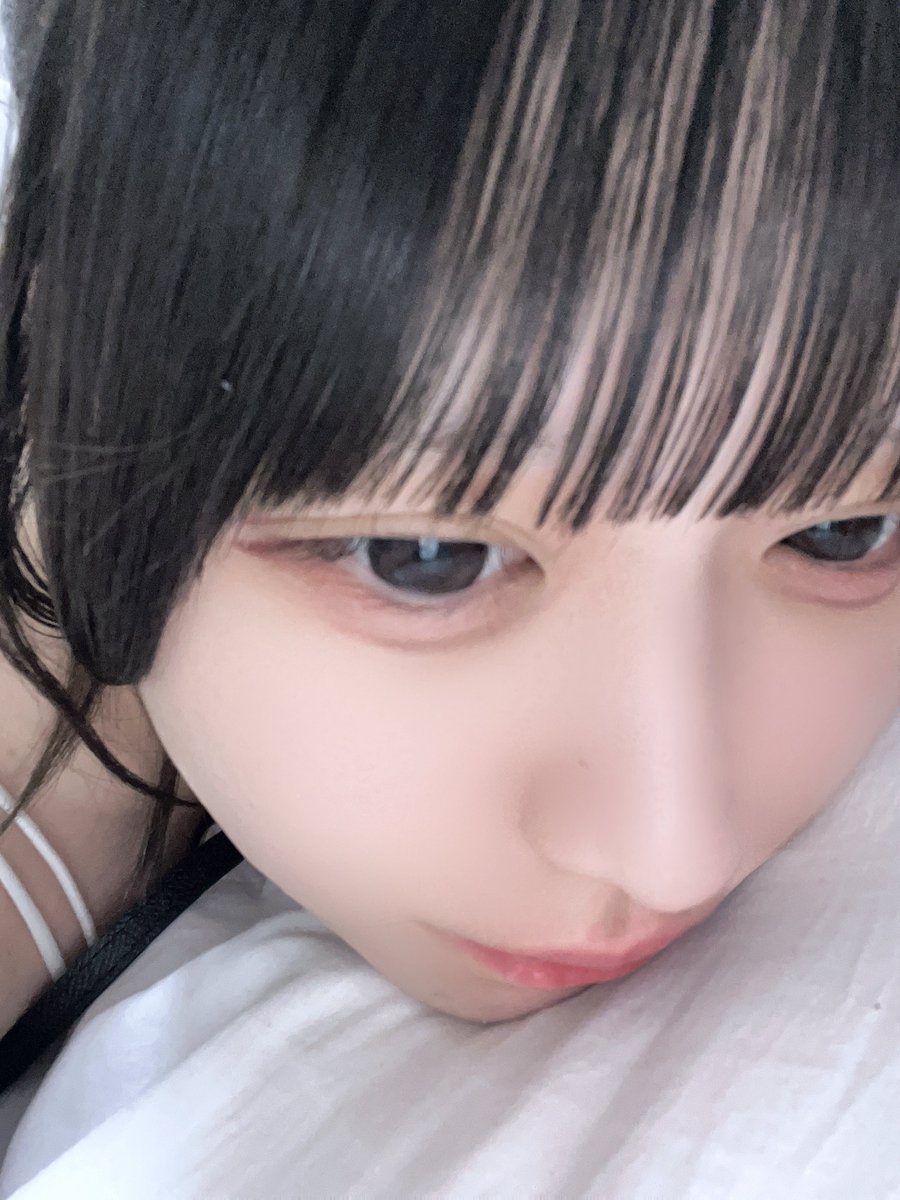 xwcvz_'s tweet photo. 📴💤 https://t.co/bHopGRCJrU