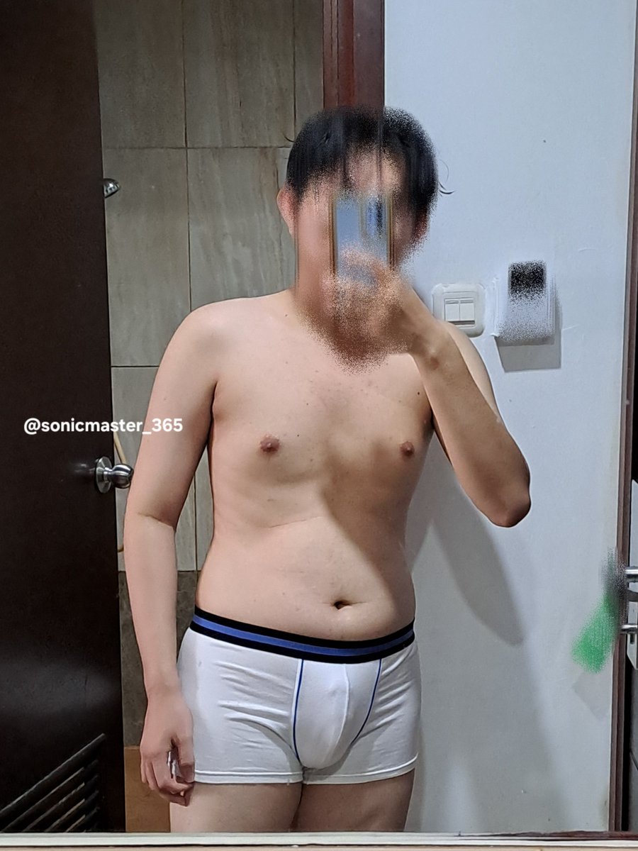 sonicmaster_365's tweet photo. trying a new pair of undies and suddenly feeling horny 🤤 #asian #jerkoff #chubs #chaser #cubs https://t.co/C1mNo8sV9s