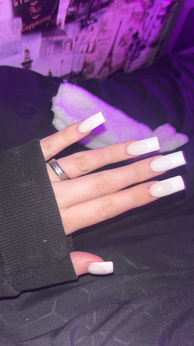 nebitnnaa's tweet photo. Jemand wach um mir den Morgen zu versüßen ? 

#zahlsklave #findom #paypig #geldherrin #herrin #tribut #findomqueen https://t.co/lkyvkK0yYD