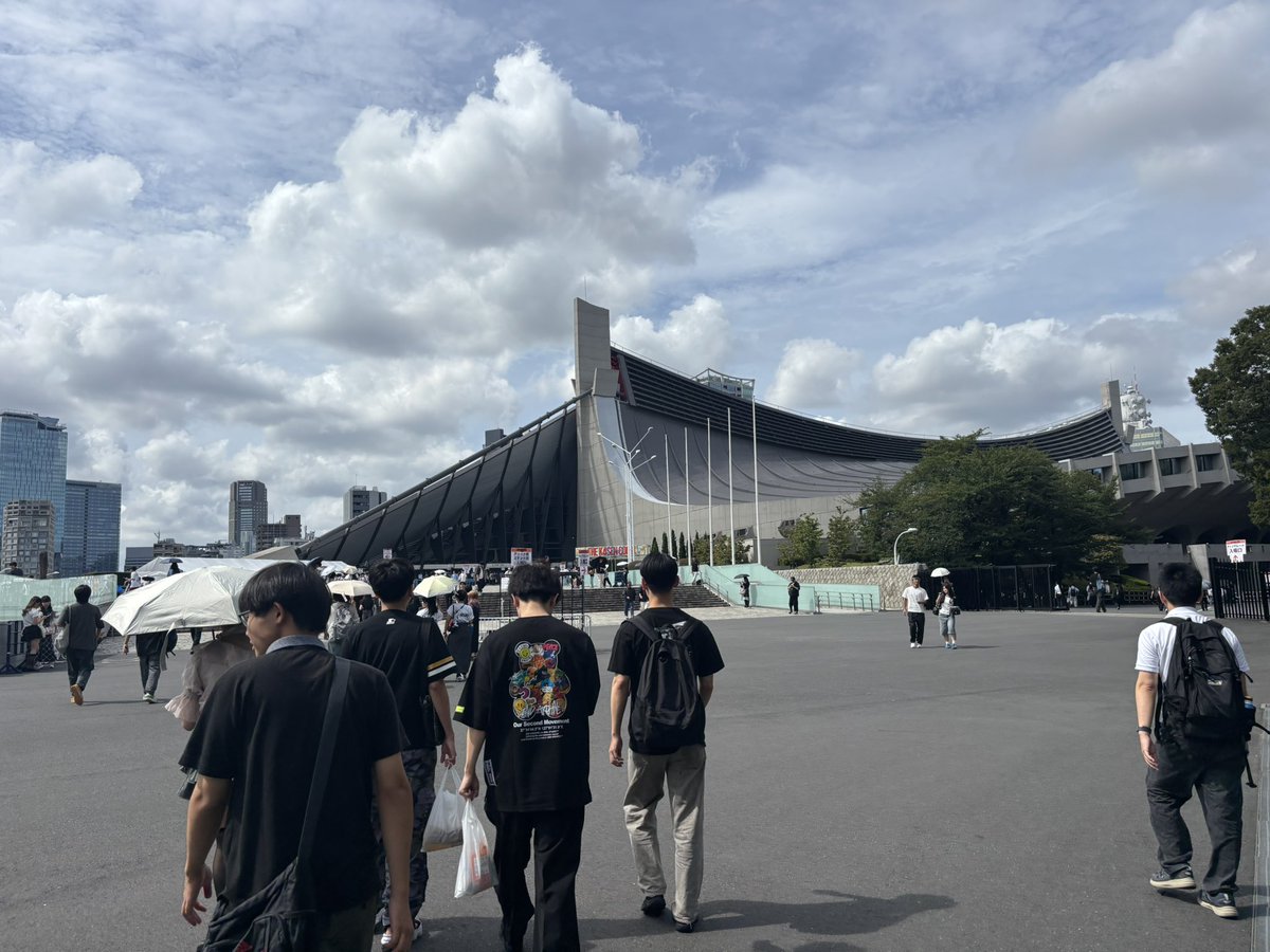 shingo0530htg's tweet photo. 初めての体育館も感動したしイベントも最高やった… https://t.co/PvWGKbujdE