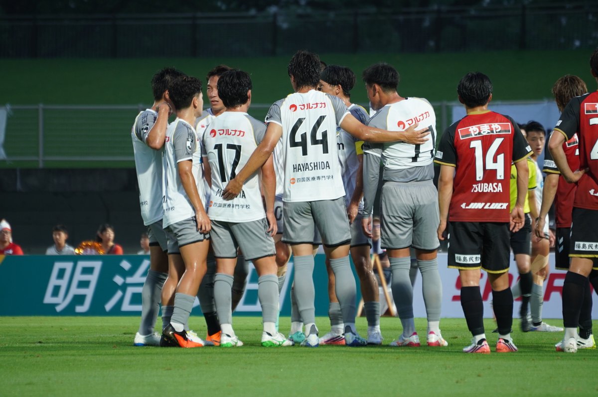 kamatama_kouhou's tweet photo. 🏆明治安田J3リーグ
🆚#福島ユナイテッドFC
⏰試合終了
⚽️2-1

先制は許したものの
#佐野竜眞 #林田魁斗 のJリーグ初ゴールで逆転🔥
終盤攻め込まれるもリードを守り抜ました💪

開幕戦勝利！！！
それぞれの場所から応援ありがとうございました🙌

#カマタマーレ讃岐
#ALLFORSANUKI

📺DAZN：https://t.co/LZXU5CYXTJ