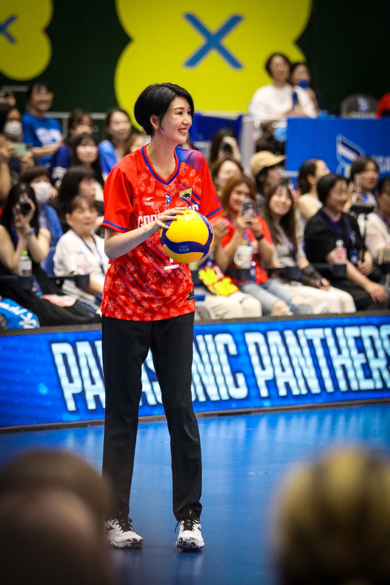 toray_i's tweet photo. プリンセス・メグ様
あまりの美しさ、抜群のスタイルに自分と同じ人間と思えなかった。多分ヒト目ヒト科までしか共通点ない。
#栗原恵
#GORILASTMATCH https://t.co/jUrgCzPQyW