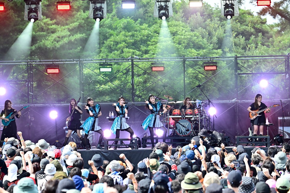 OSAKA_LIVE1's tweet photo. -8月9日(日)-
＿＿＿＿＿＿＿＿＿＿
🔥LuckyFes'26🔥

国営ひたち海浜公園
150組超が出演する LuckyFes’26 のタイムテーブルを公開✨
この夏だけの景色を、#LuckyFes で✨

🔽オンラインで見ます 
https://t.co/pkUKaBjLQL

#LuckyFes https://t.co/XhH8mZPimz