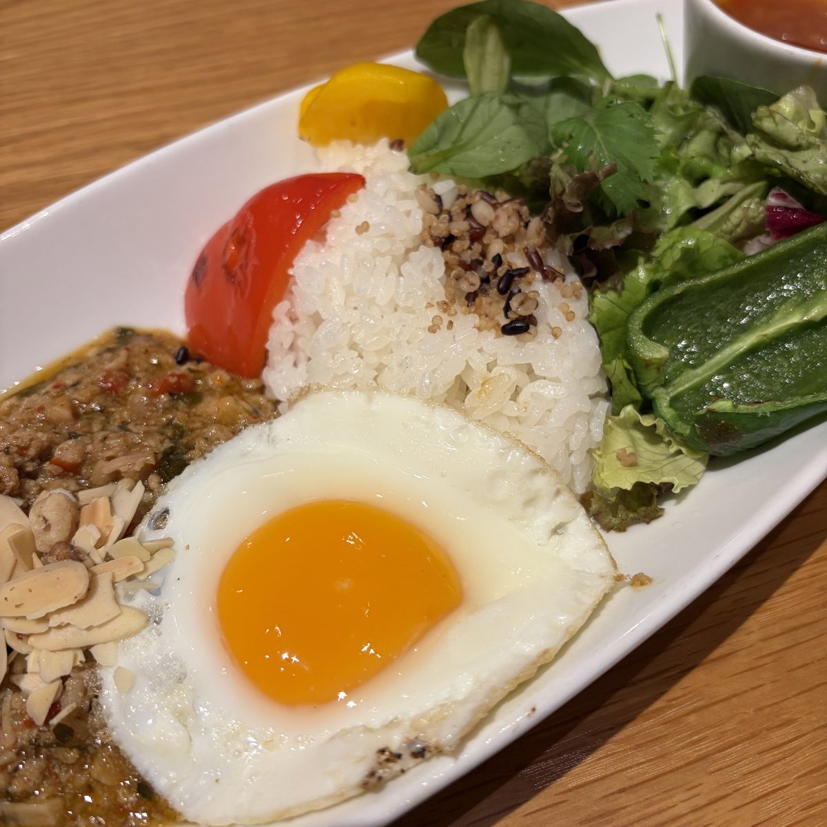 Fu77_m10's tweet photo. ガパオライスなう🎵 https://t.co/VhJjdc2TEe