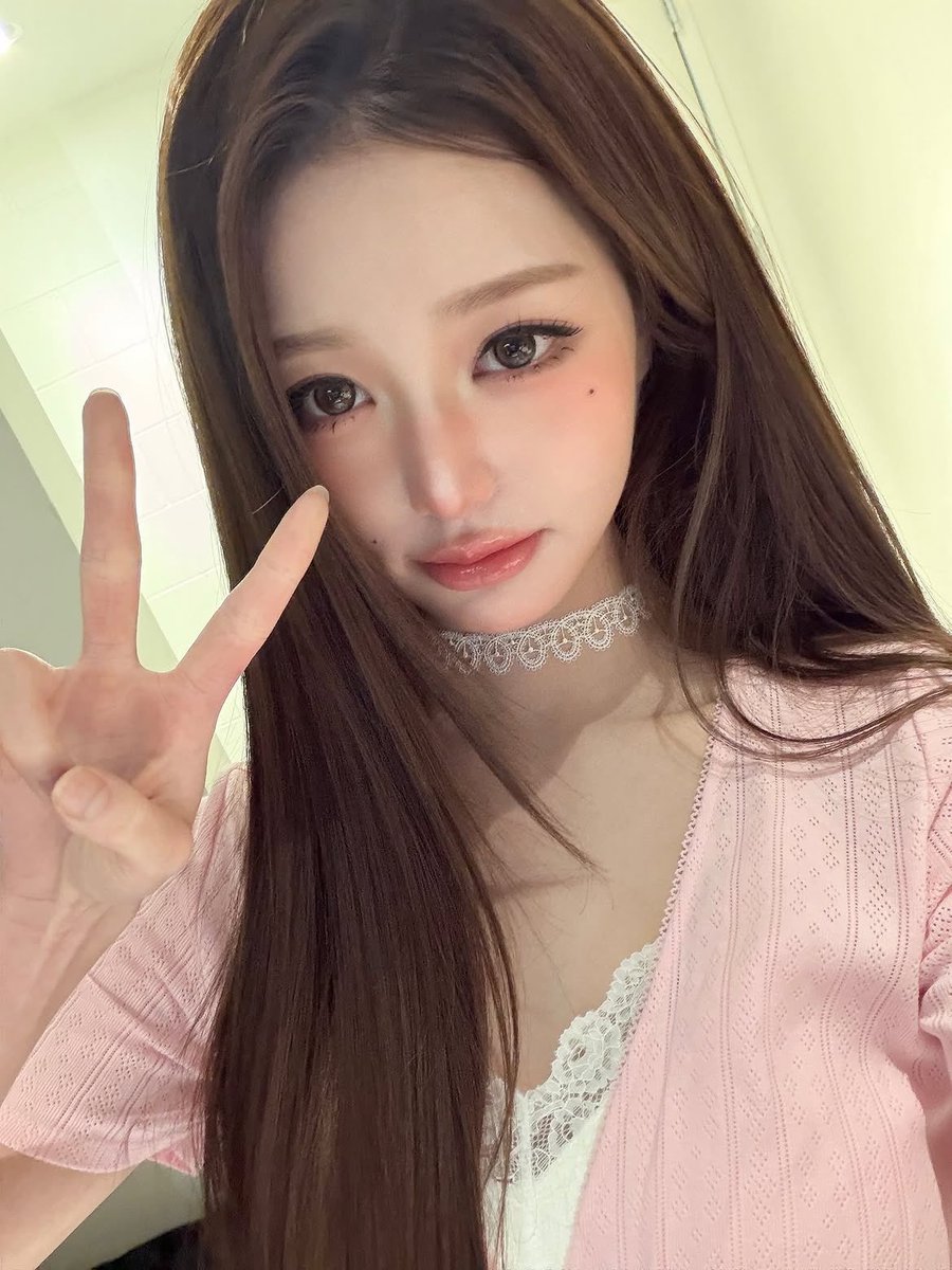 jangvisual's tweet photo. same person btw https://t.co/SEHEAShuBj