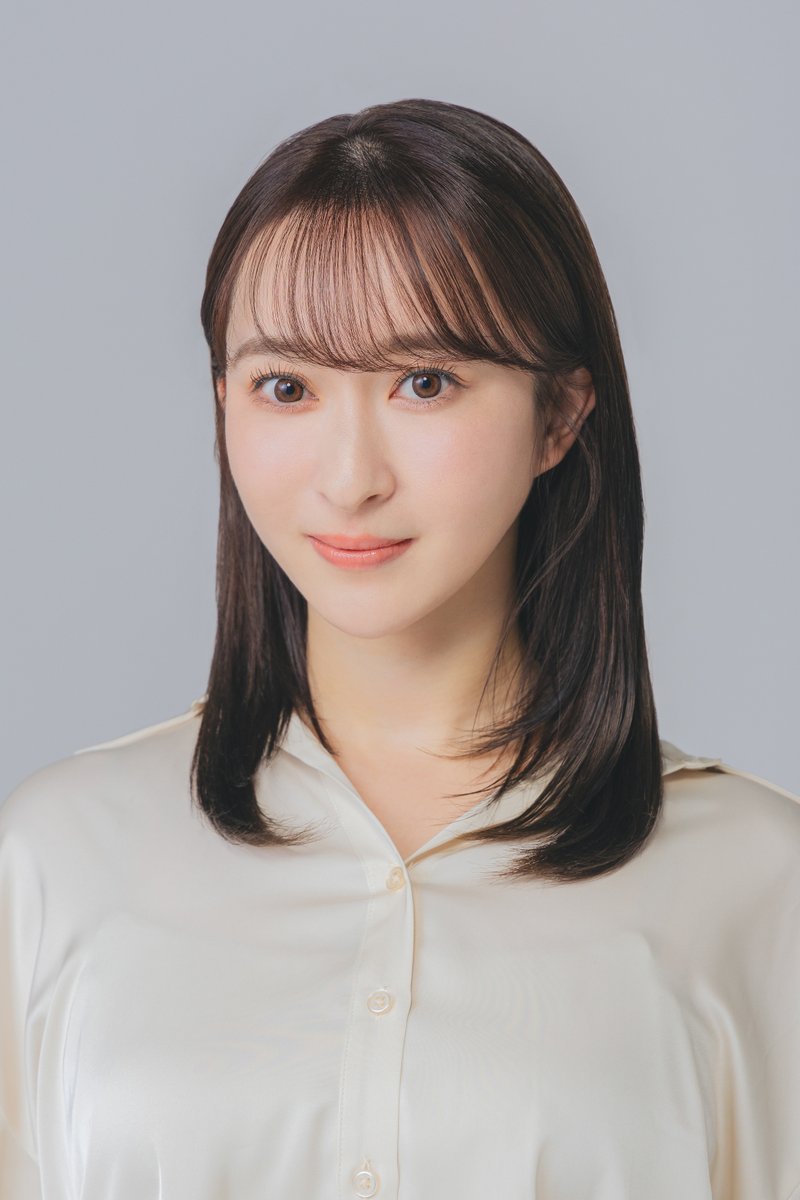 jidaigekich's tweet photo. ＼まだ間に合います💡／
 
本日8/9㊐深夜12時⏰締切🖊️
 
⚜️#華麗なる宝塚歌劇の世界⚜️
#有沙瞳 さん #綾凰華 さん への質問を募集中💌
 
番組初のWゲスト！
今まで聞いてみたかった質問や、
お2人へ伝えたい熱いメッセージなど…
ご投稿お待ちしております！
 
HPで受付中✍
https://t.co/vAB2LoBI8n https://t.co/r9hUV430Mx