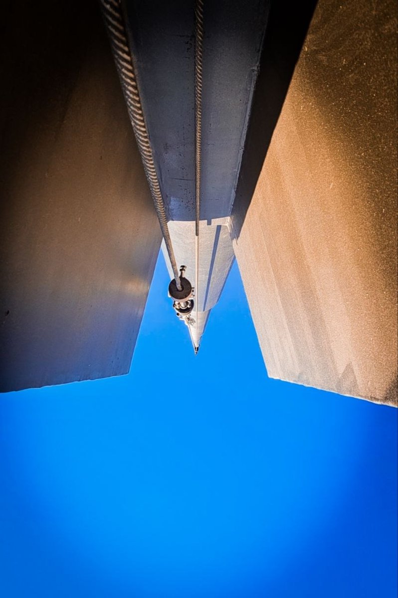 CamaraPersp's tweet photo. La única dirección que importa es hacia arriba.
Mantén el enfoque y sigue ascendiendo.
#Motivación #SinLimites #Perspectiva #CieloAzul https://t.co/kcYAissxRj