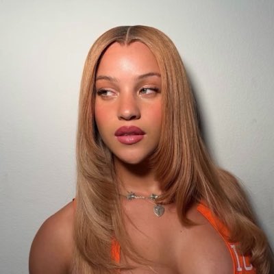 malsworldxo's tweet photo. @succykelly prettier than grandmaniya https://t.co/cjOMGj6cRh